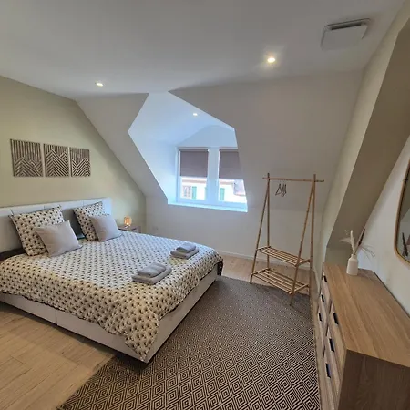 Appartement Lumineux Et Spatieux 마를랭